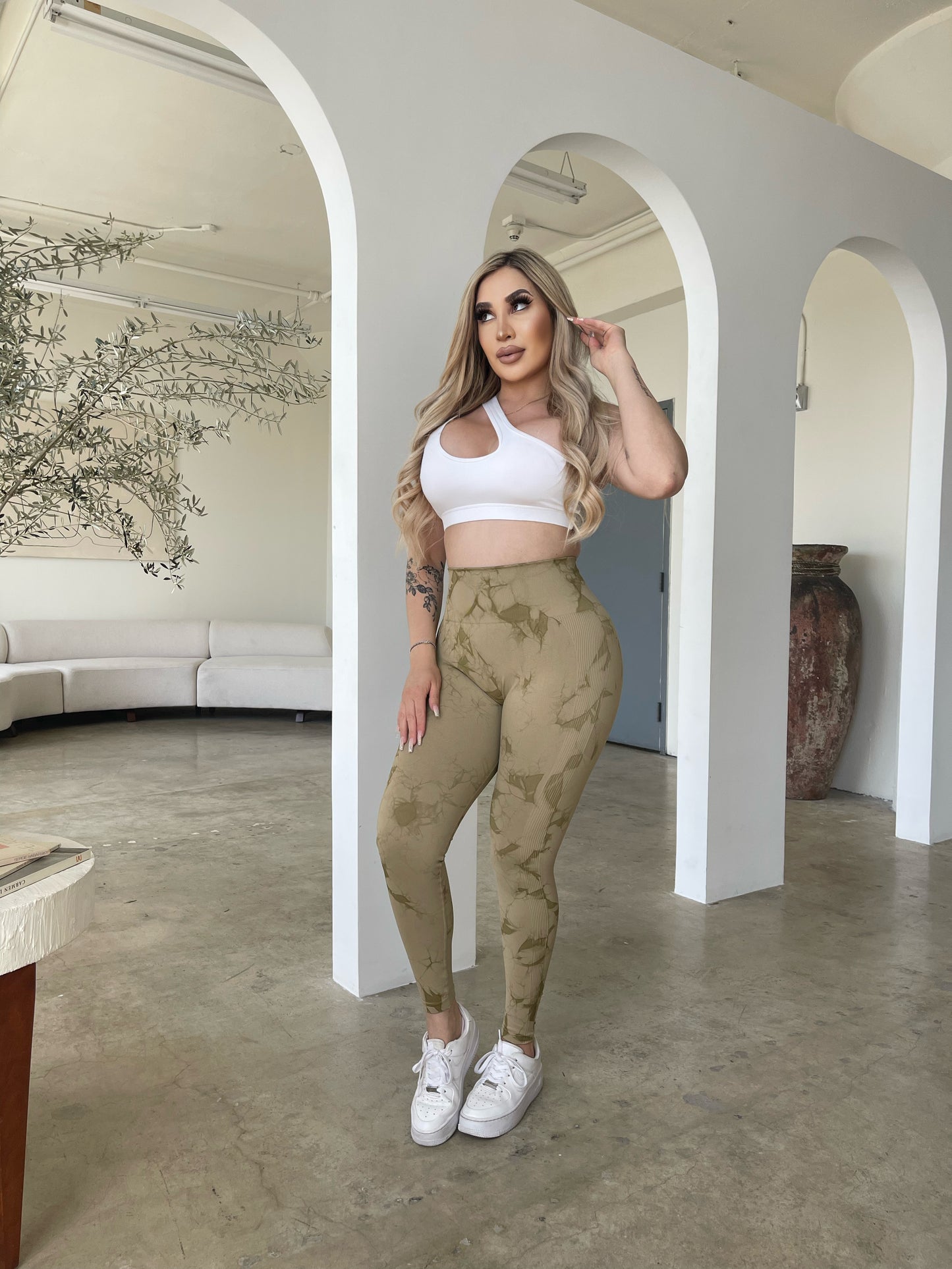 Marble Scrunch Leggings (LIGHT OLIVE)