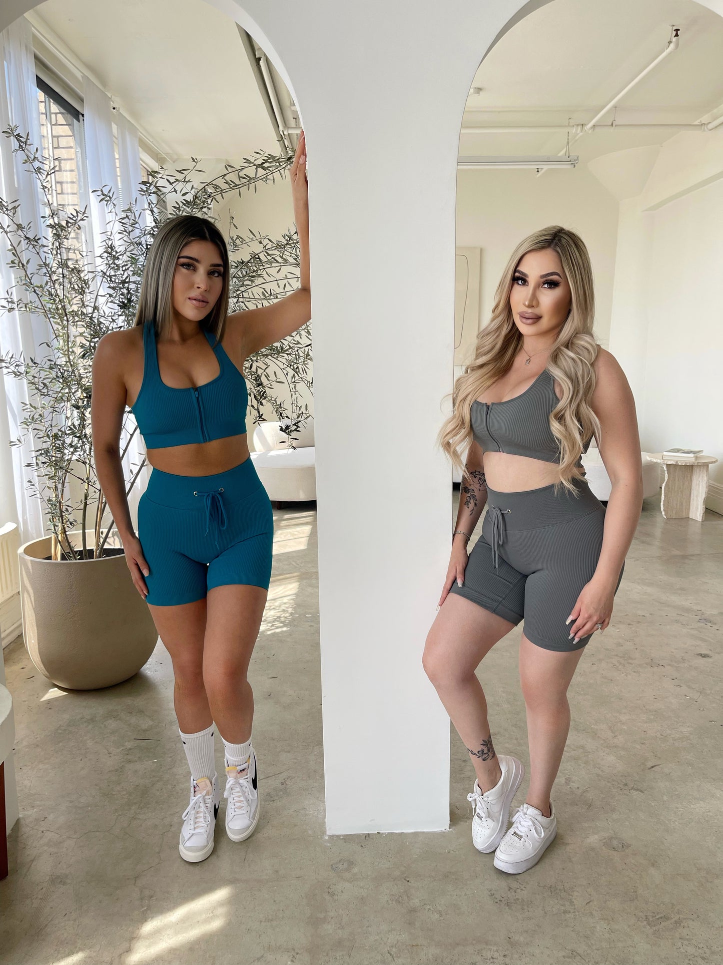 Limitless Sports Bra (TEAL)
