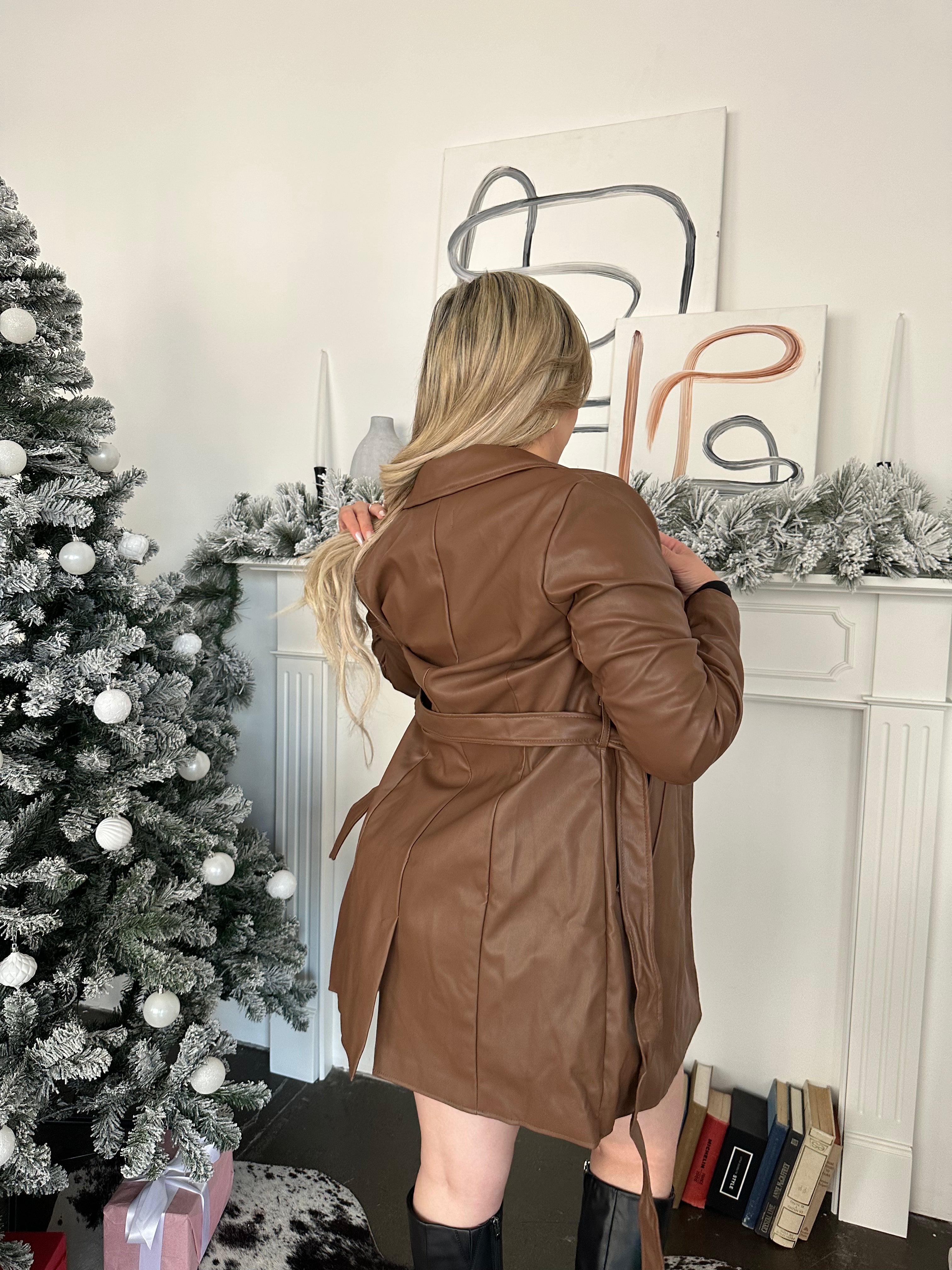Mia Faux Leather Jacket (BROWN)