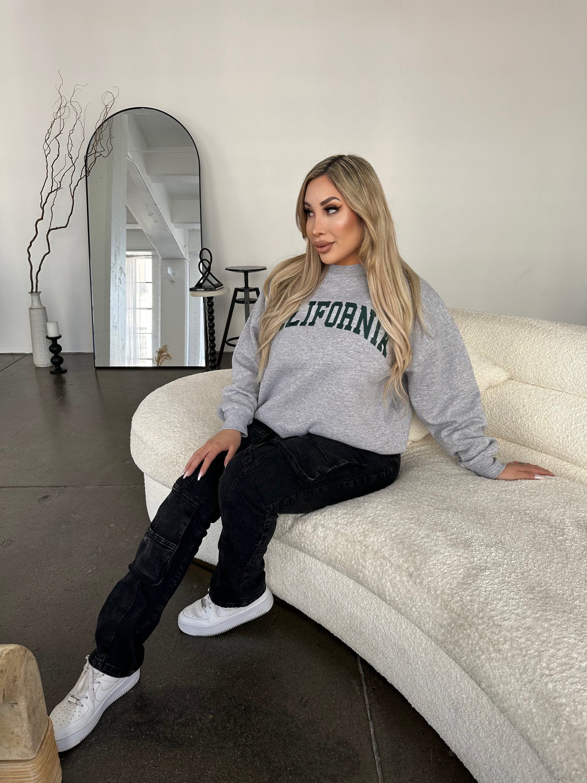 California Crewneck (GREY)