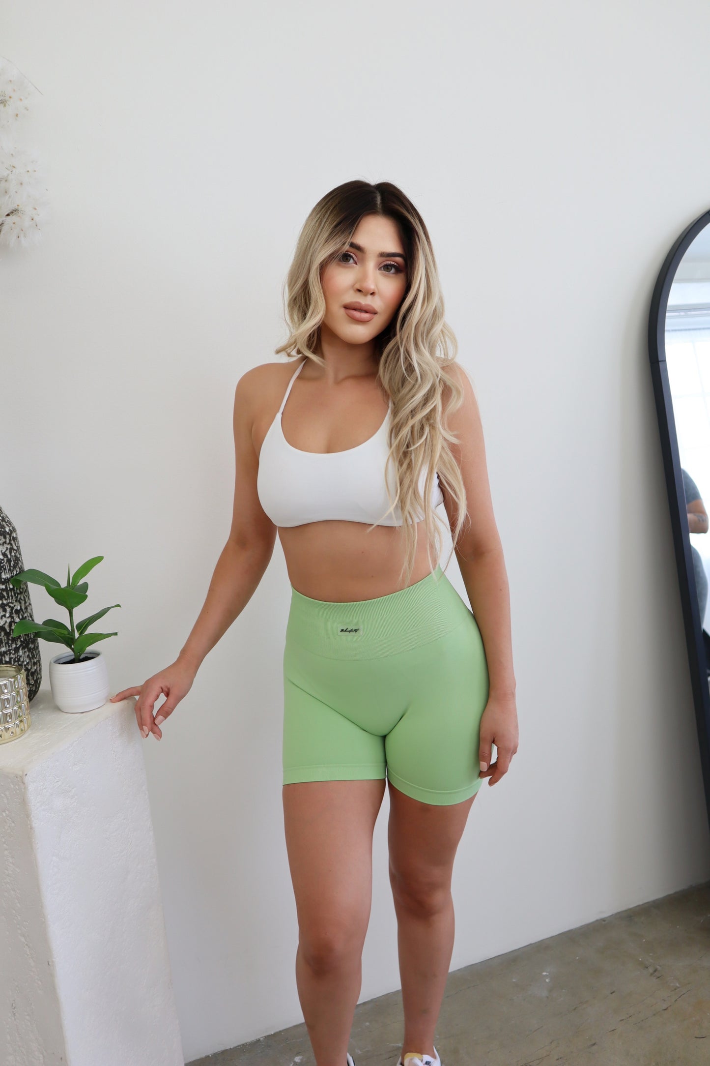 Super Shorts (LIGHT GREEN)