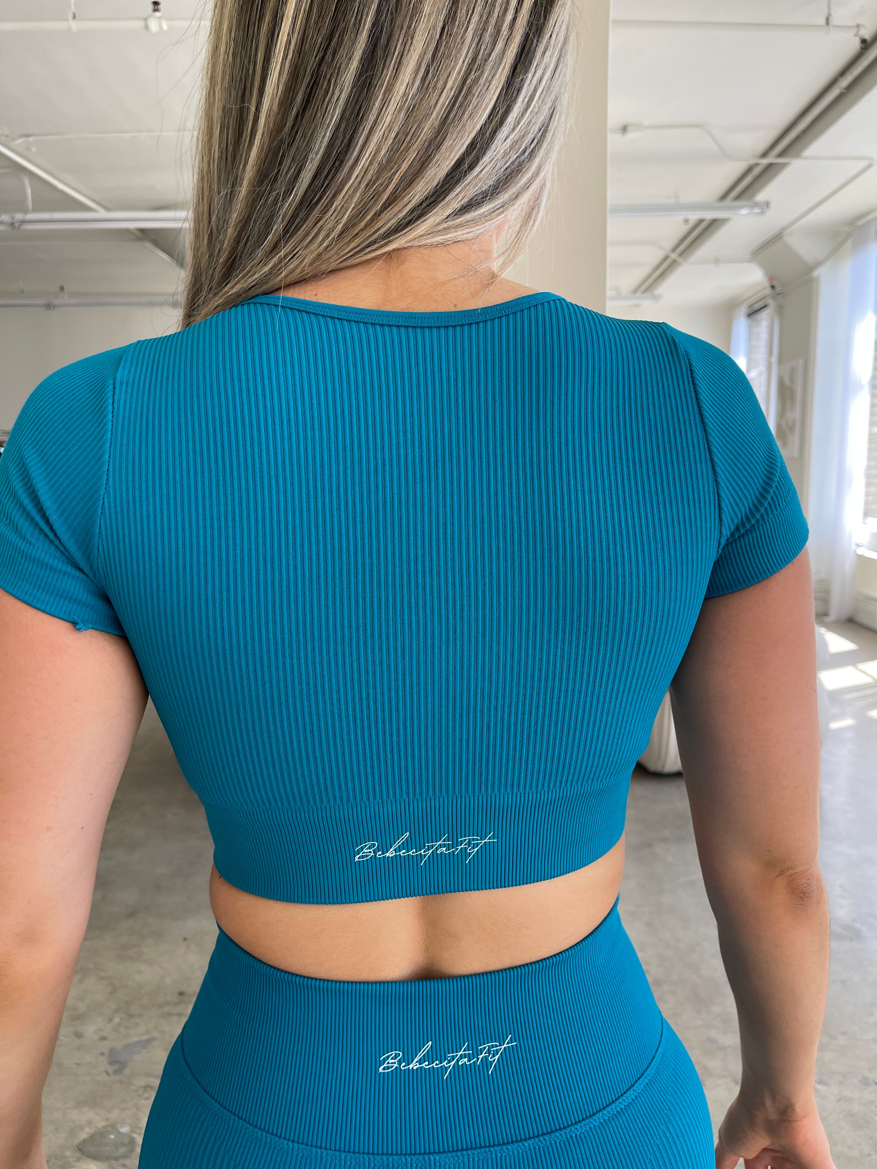 Limitless Crop Top (TEAL)